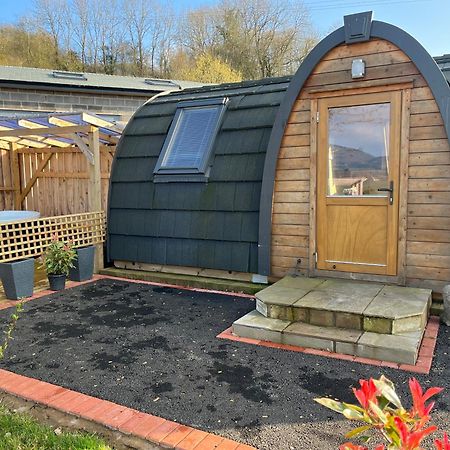 Hotel Squirrel Glamping Pod School House Farm Leighton  Exteriér fotografie