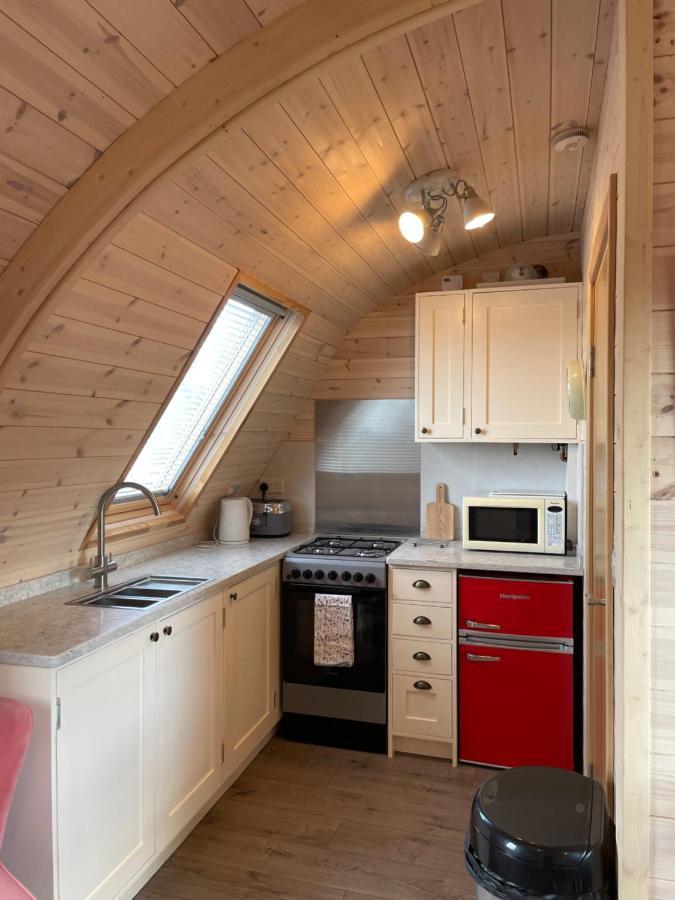 Hotel Squirrel Glamping Pod School House Farm Leighton  Exteriér fotografie