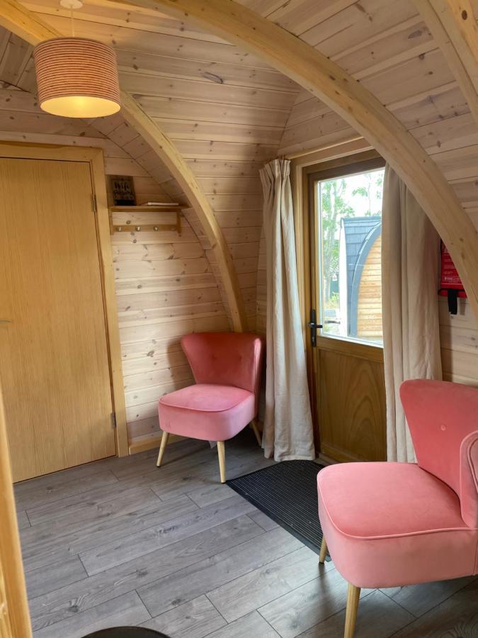Hotel Squirrel Glamping Pod School House Farm Leighton  Exteriér fotografie