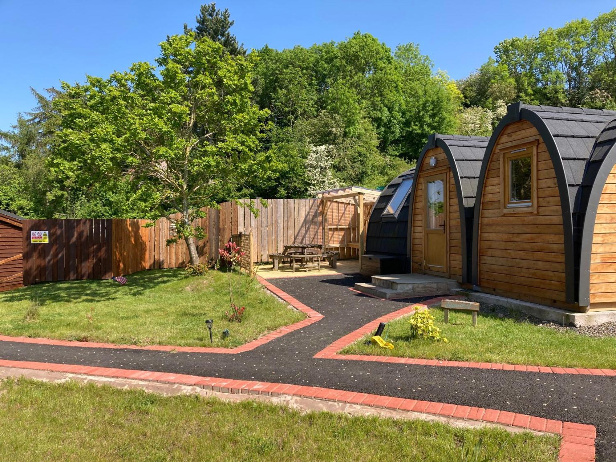 Hotel Squirrel Glamping Pod School House Farm Leighton  Exteriér fotografie